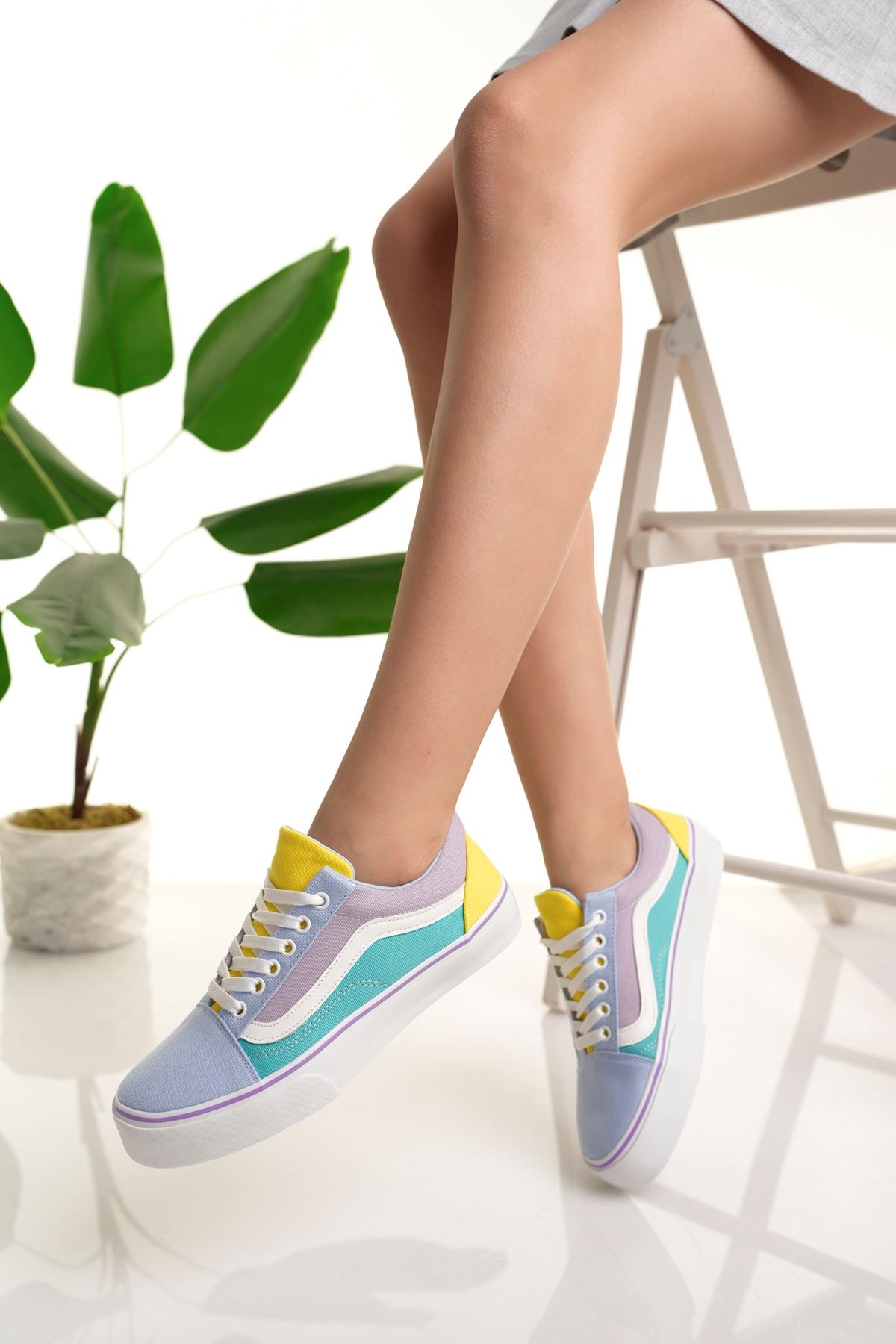 Bağcıklı Lila Sarı Garnili Kadın Spor Ayakkabı