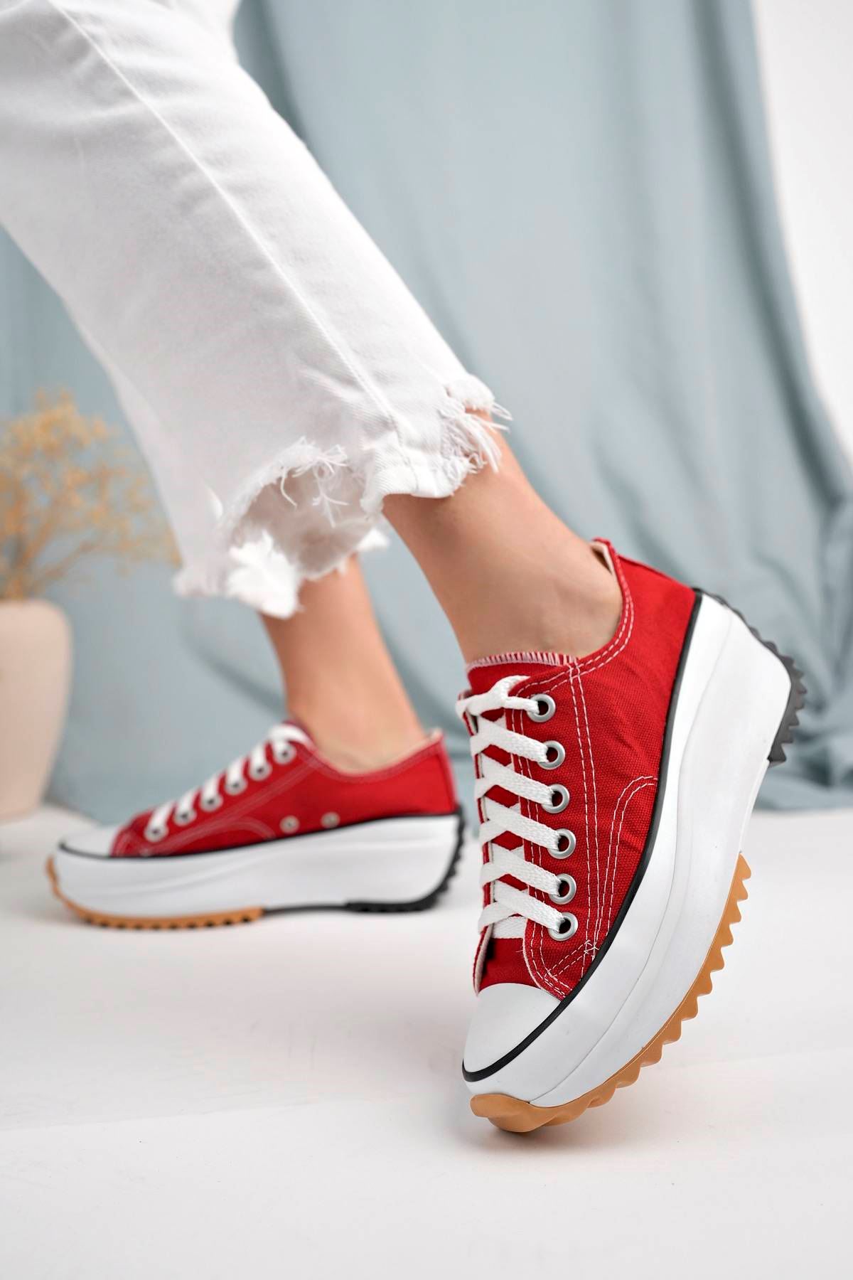 Kalın Taban Kısa Kırmızı Keten Kadın Spor Ayakkabı