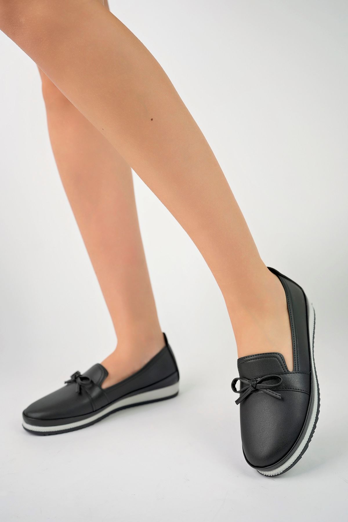 Ortapedik Pedli Siyah Kadın Ayakkabı