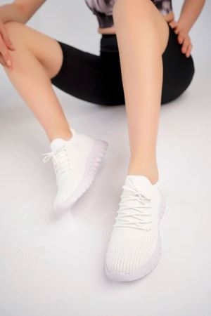 Dolgu Topuk Beyaz Triko Ayakkabı