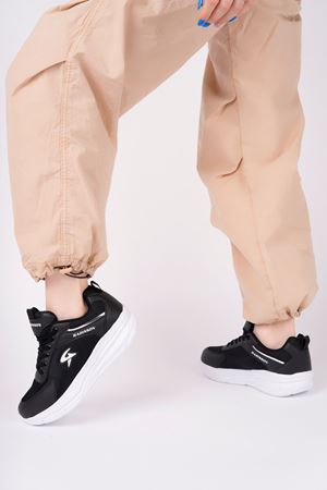 Dolgu Topuk Siyah Ayakkabı