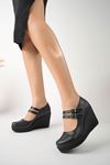 Dolgu Topuk Çift Bantlı Siyah Cilt Kadın Ayakkabı
